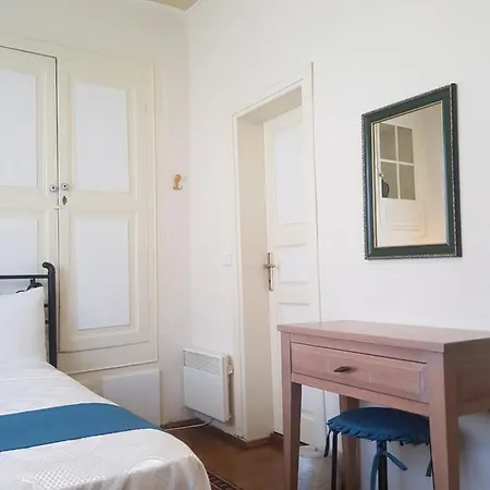 Nar Adaevi Pensión 3*