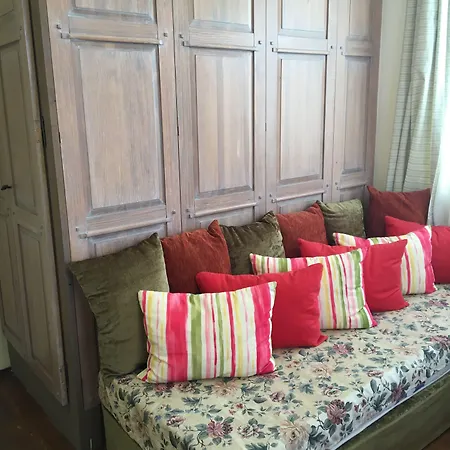 Nar Adaevi Gasthuis 3*
